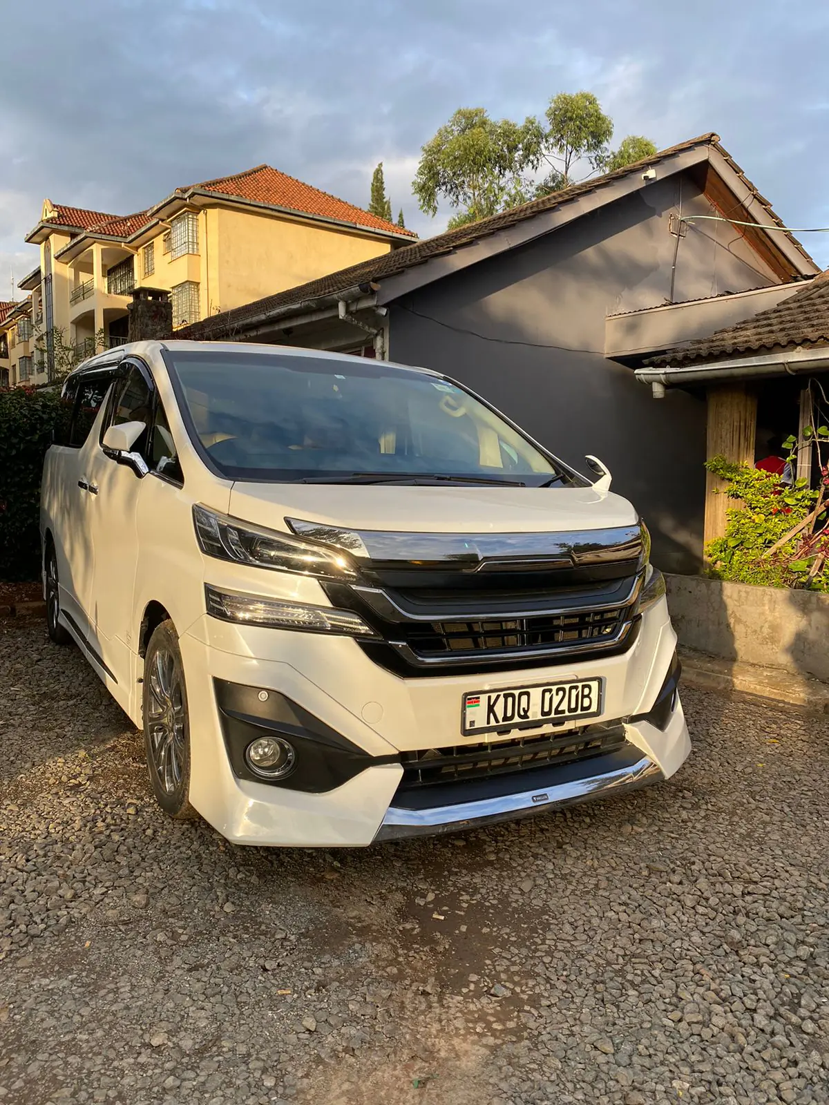 AIRPORT AND HOTEL TRANSFERS ANNEST KENYA SAFARIS