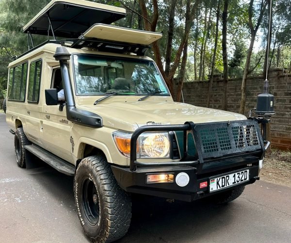Kenya safari vehicles ANNEST KENYA SAFARIS