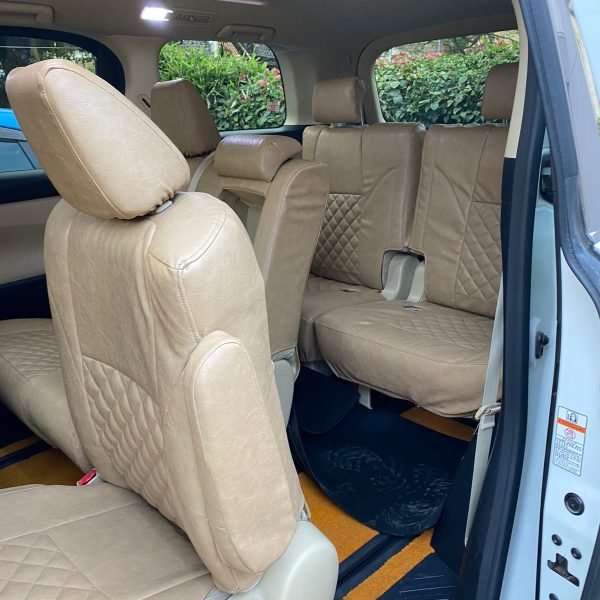 AIRPORT AND HOTEL TRANSFERS ANNEST KENYA SAFARIS