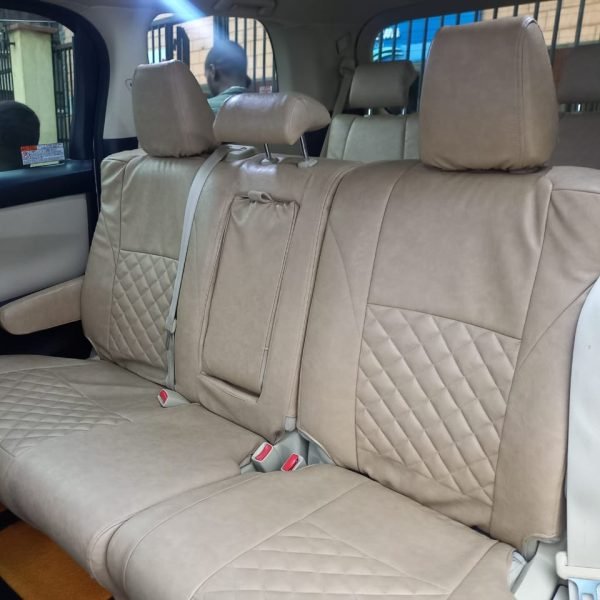 AIRPORT AND HOTEL TRANSFERS ANNEST KENYA SAFARIS