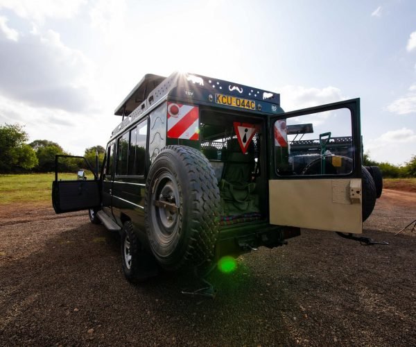 4x4 Safari Jeeps Kenya ANNEST KENYA SAFARIS